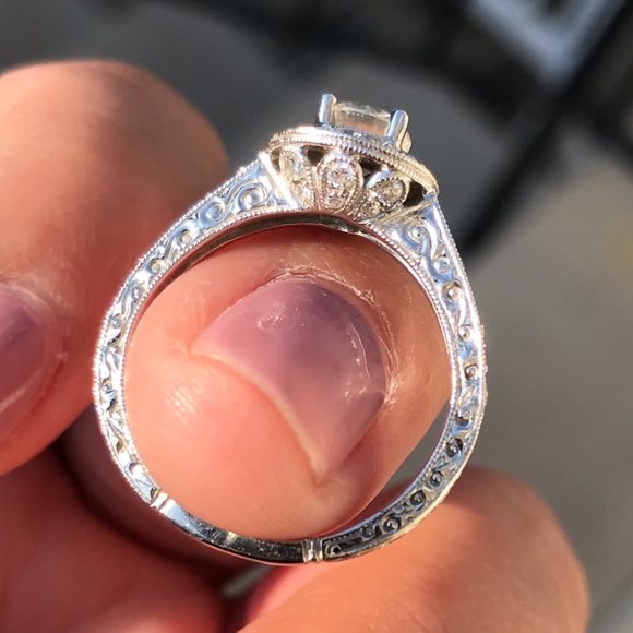 Diamond ring 💍 - Picture 4 of 8